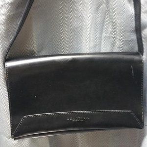 KENNETH COLE REACTION Shoulder Bag Black Leather